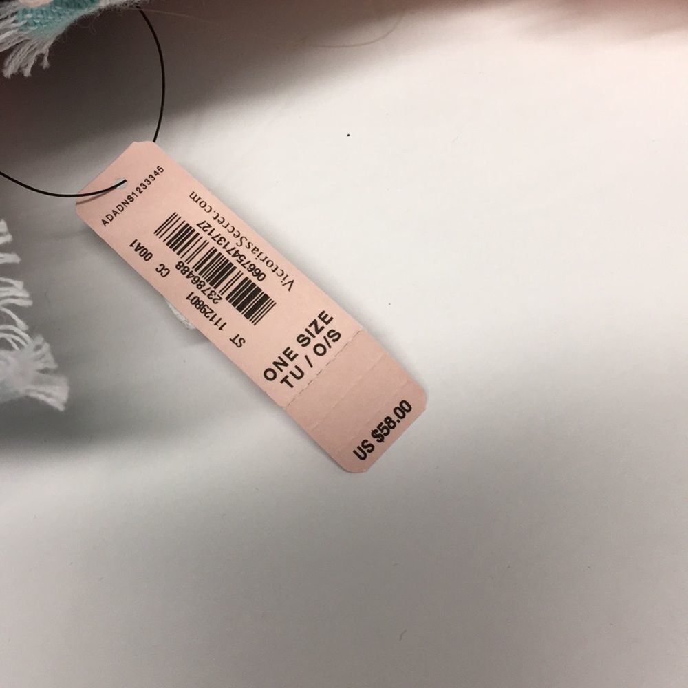 NEW❤️Pink Victoria Secret Blanket for beach - Picture 4 of 5